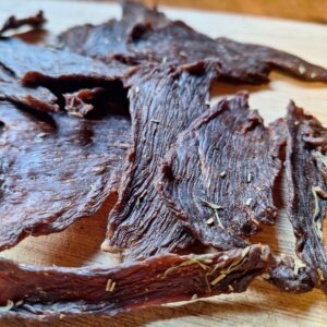 Lire la suite à propos de l’article La recette du beef jerky nutrivore au déshydrateur ou au four